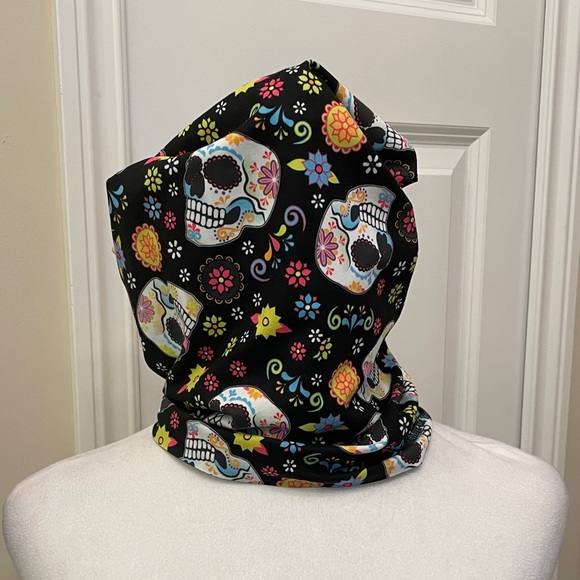 Tawgear Neck Gaiter Bandana Sugar Skull & Floral Pattern one size do rag - Picture 1 of 5